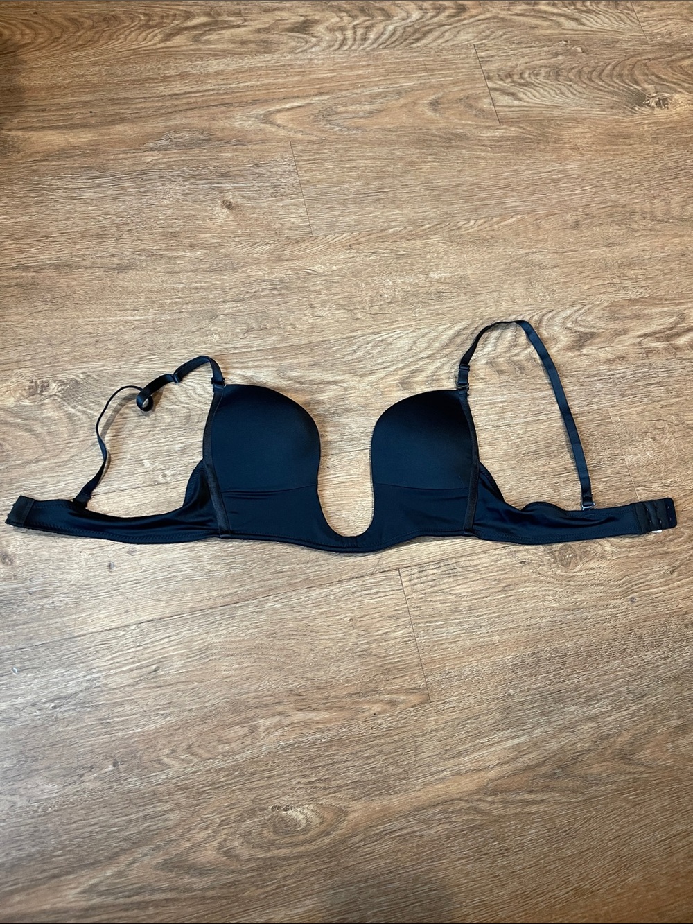 Bra For Deep V Neckline 34B